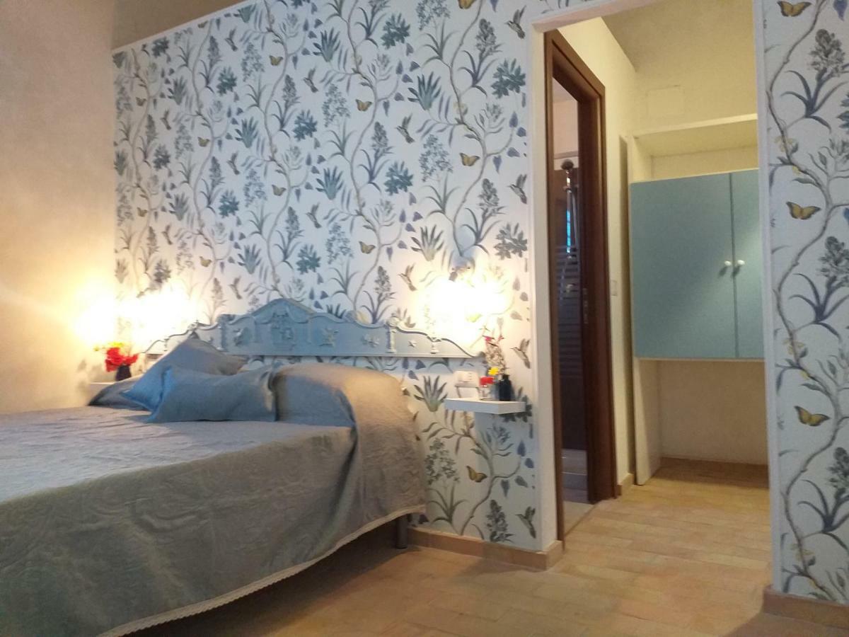 Naro Gibbesi Country Farm Piccolo Cottage מראה חיצוני תמונה
